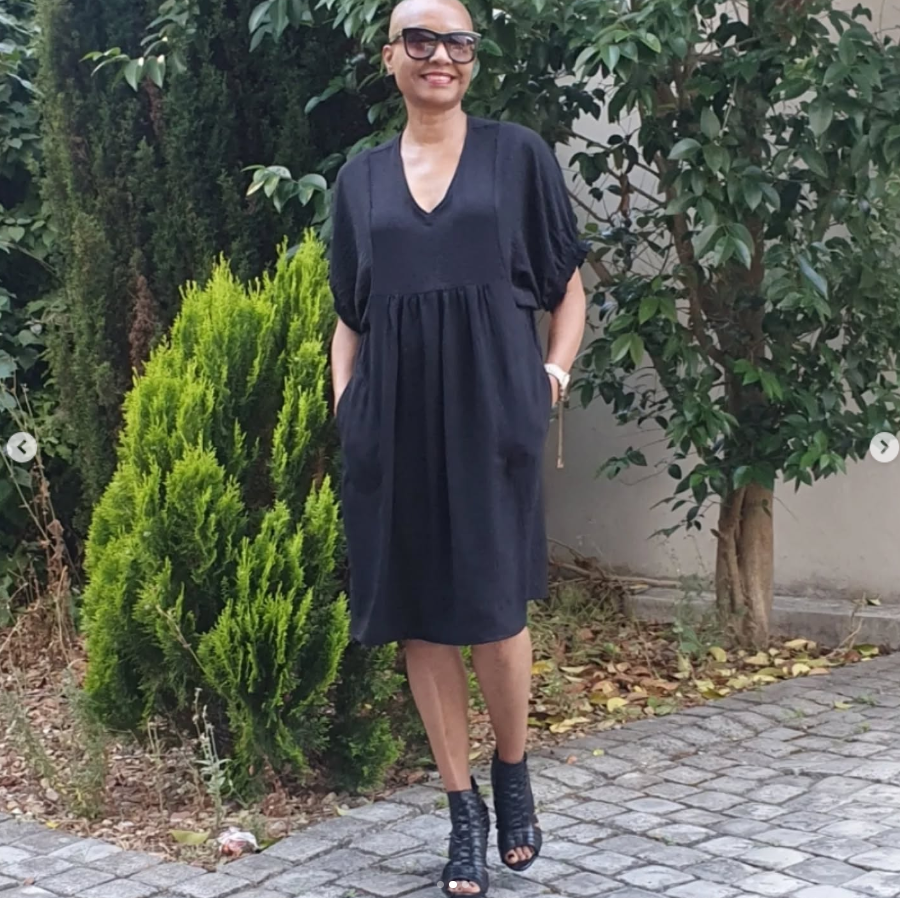 Doreen-airflow black one tier short
