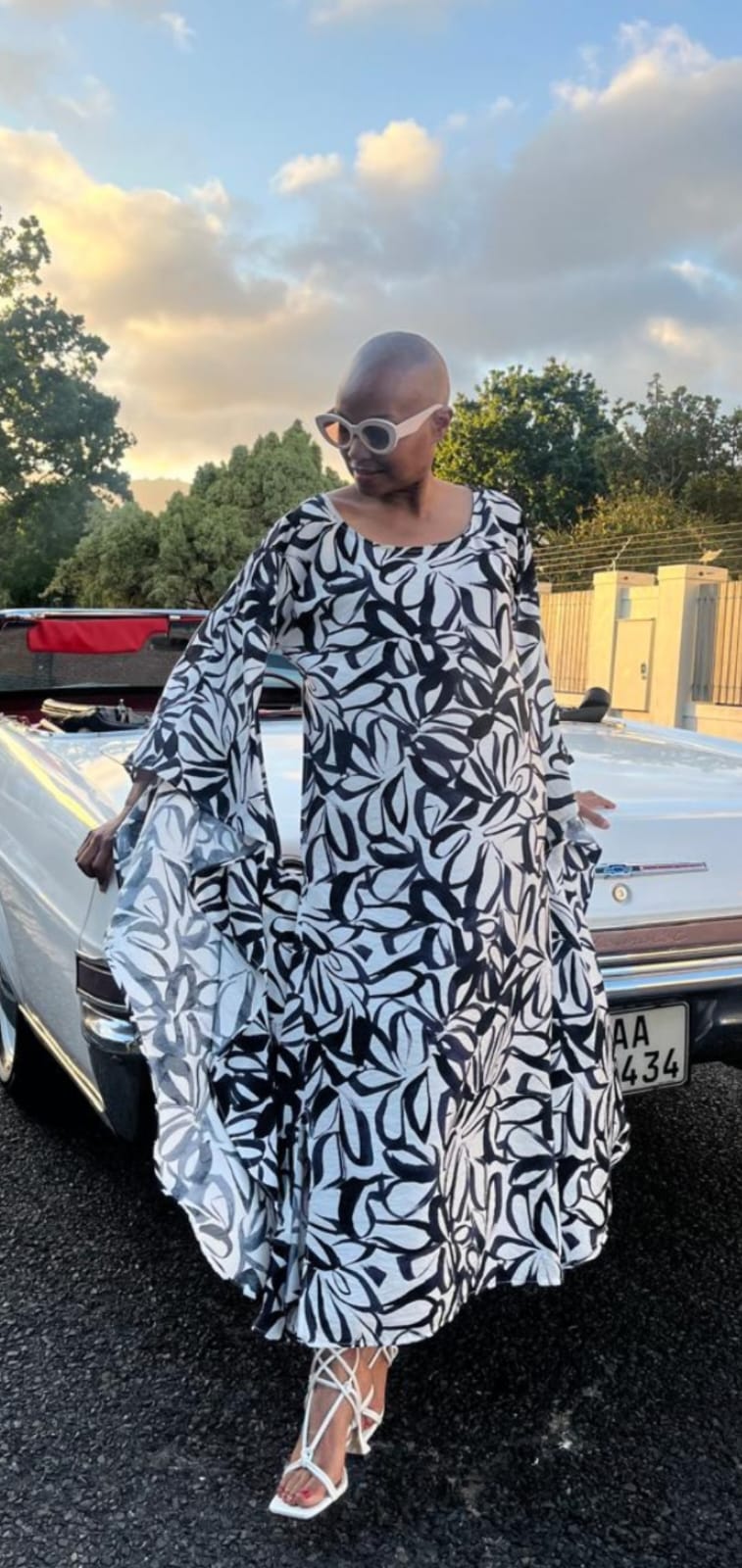 Batwing caftan- Navy and white rayon
