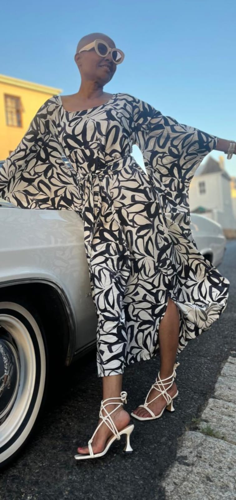 Batwing caftan- Navy and white rayon