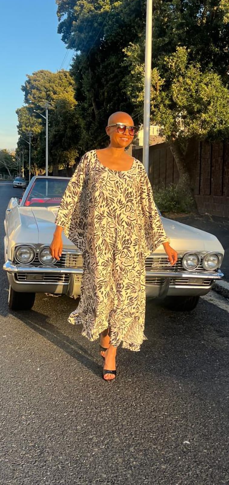 Batwing caftan- Black and oatmeal rayon